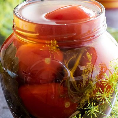 Pickled tomatoes