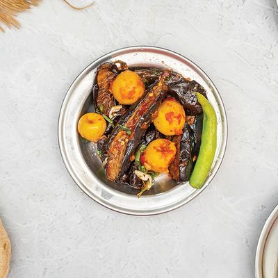 علبة مسقعة صغيرة