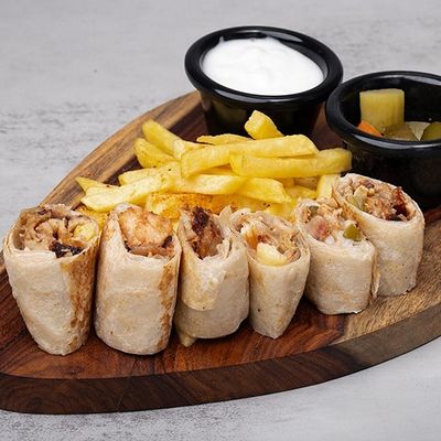 وجبة شاورما عربية