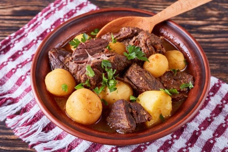 Potatoes With Meat Casserole