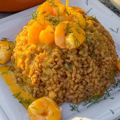 Grilled Shrimp Offer with Butterfly Sauce and Rice