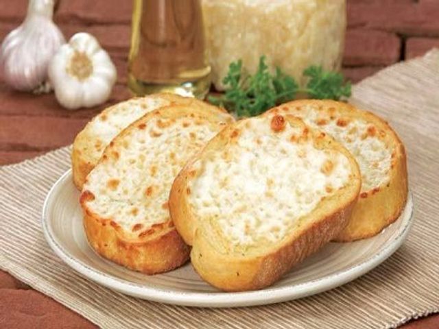 Bread With Garlic And Cheese