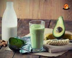 Avocado With Dates And Milk Juice