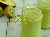 Avocado With Kiwi Juice
