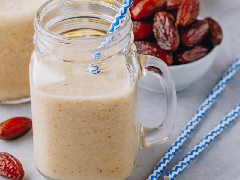 Date With Milk Juice
