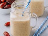 Fresh Dates with Milk Juice