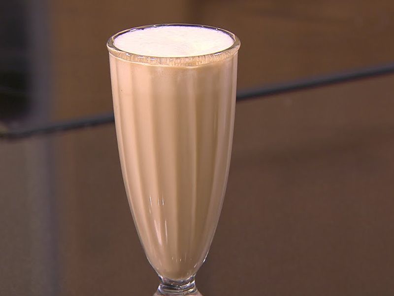 Family Doum With Milk Juice
