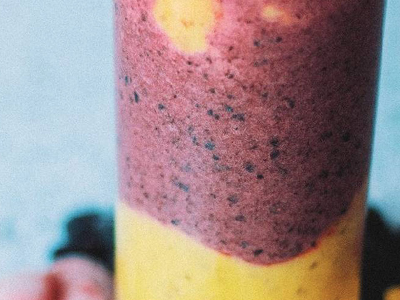 golden blueberry cocktail