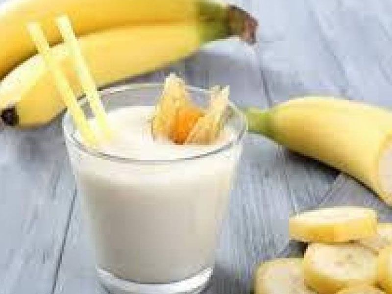 Banana With Milk And Strawberry Juice