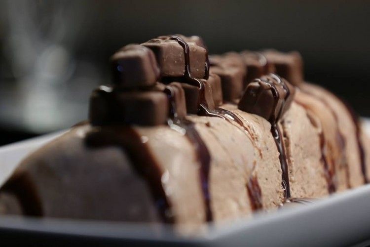 Snickers Chocolate Ice Cream Box