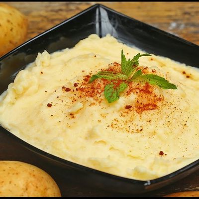 Box of Puree with Boiled Eggs