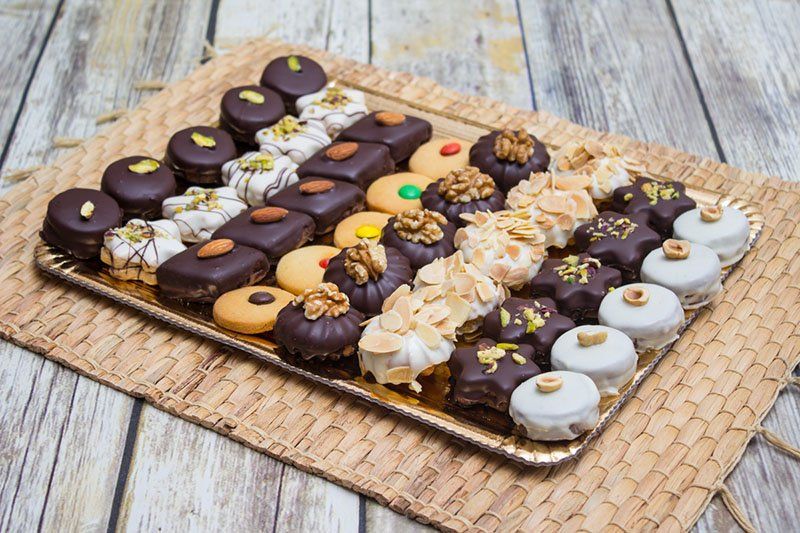 Petit Four Medium Box