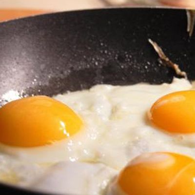 Omelette Egg Box / sunny side up eggs
