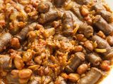 علبة فول سجق