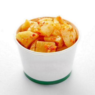 علبة بطاطس مخللة