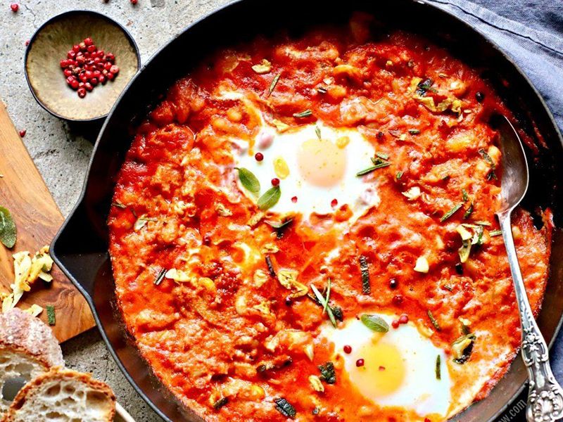 Beans With Eggs