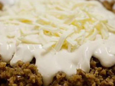 Dates Fatteh With Qeshta And Honey