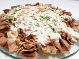 Chicken With Yogurt Fatteh Platter