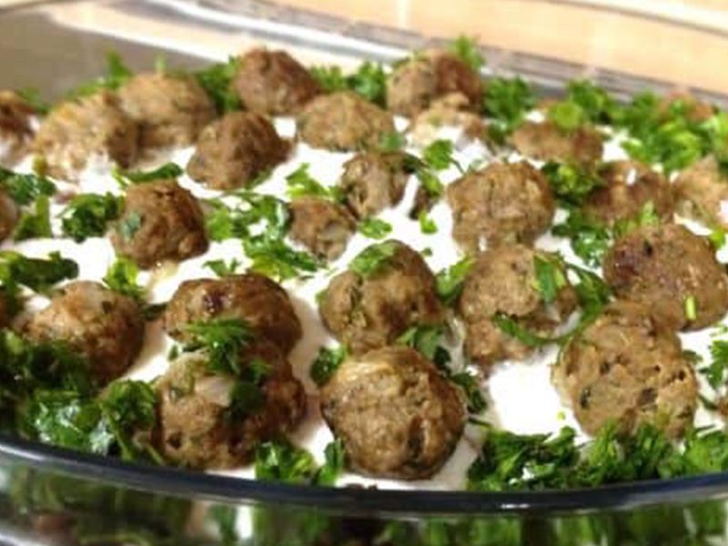 Kofta Fatteh With Vinegar And Garlic