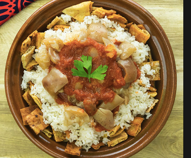 El Tekkia Fatteh with Knuckles