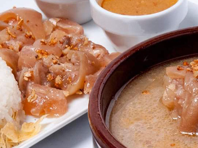 Knuckles Fatteh With Vinegar And Garlic Meal
