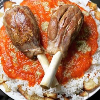 فتة مع لحم الخروف