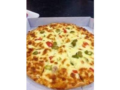 Shish Tawook Pizza