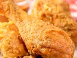 2 Pieces Of Broasted Chicken With Syrian Mixture Meal