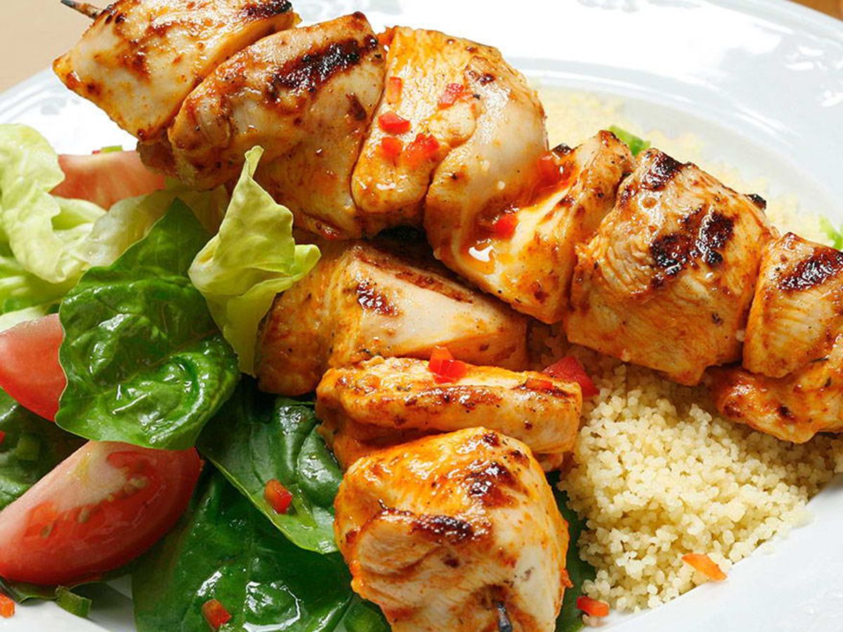 Shish Chicken With Rice And Salad