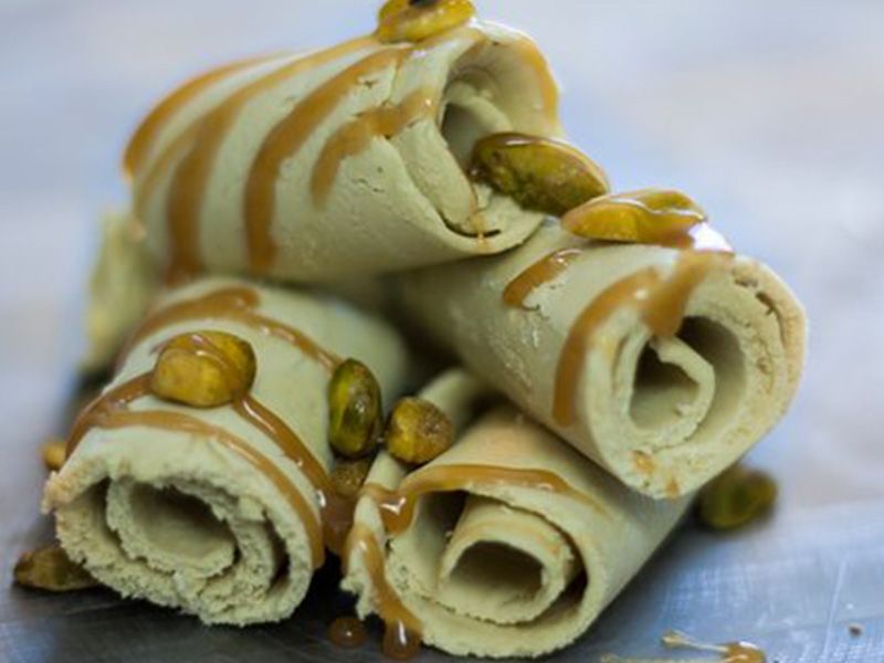 pistachio ice cream roll