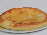Meshaltet with Qeshta and honey