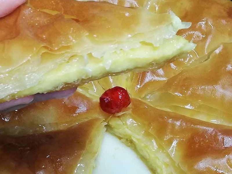 Custard With Baladi Ghee Pie