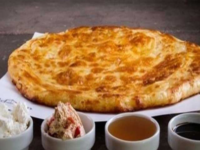 Feteer Meshaltet With Baladi Ghee