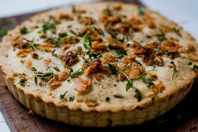 Chicken Zinger With Rizo Sauce Pie