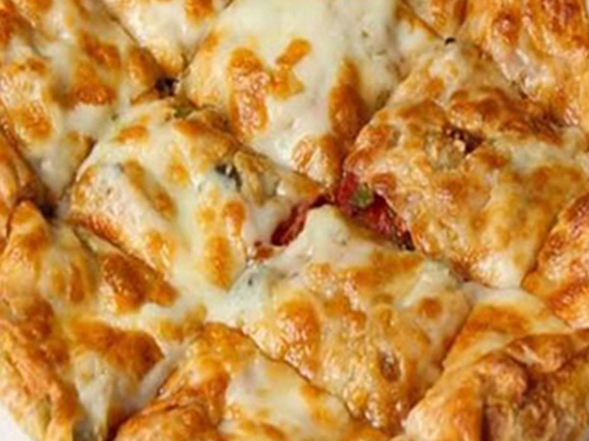 Large Sausage Cheese Pie
