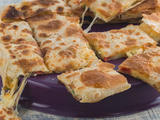 Alexandrian sausage pizza