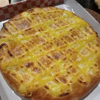 Shrimp pizza Feteer