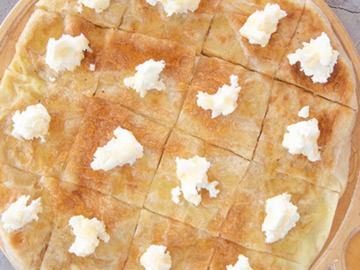 Cream and honey pie