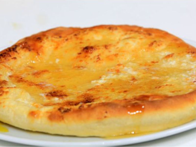 Qeshta With Honey Pie