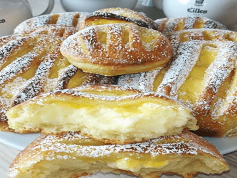 Custard And Cream Feteer