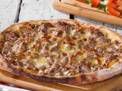 Bolognese Pizza
