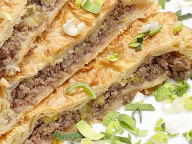 Minced Meat Mozzarella Pie
