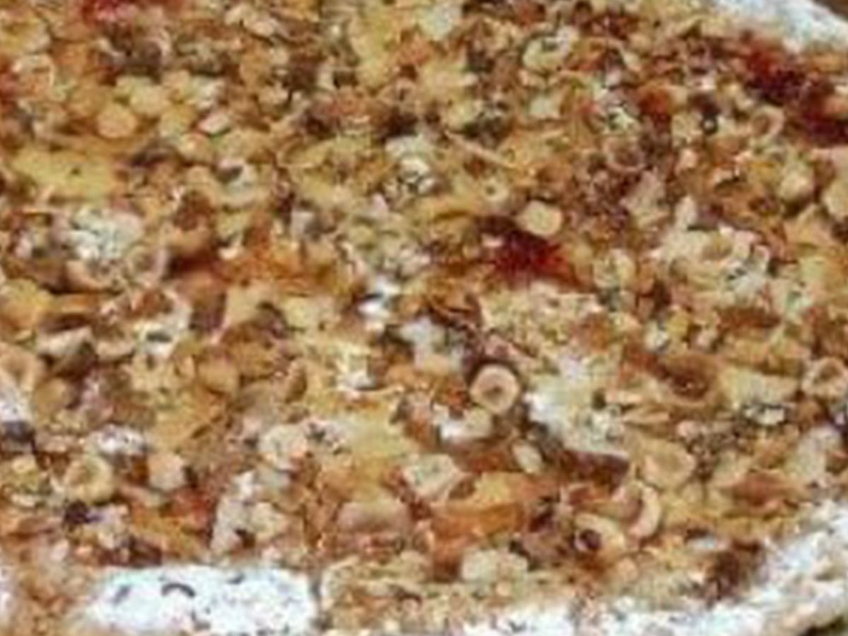 Nuts pie