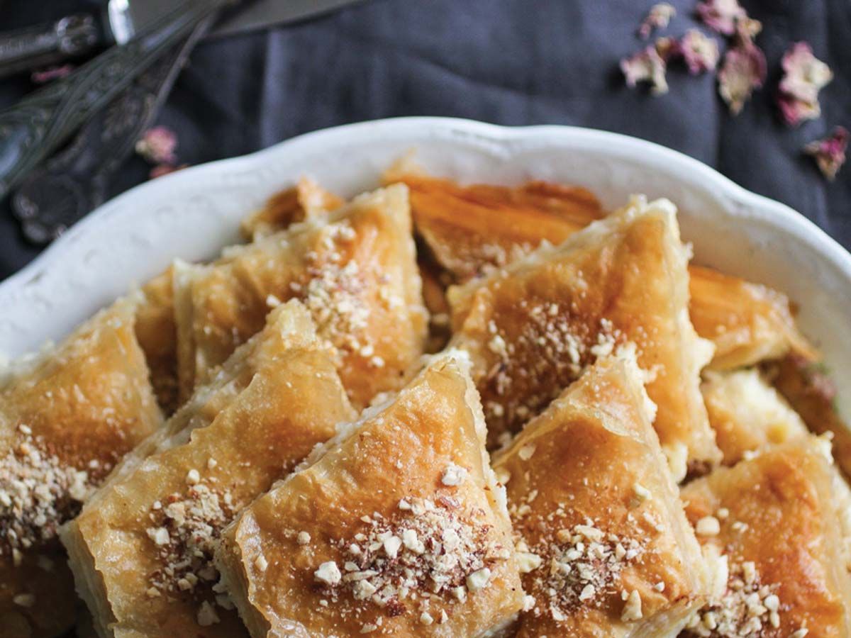 Pie with oil And coconut or cinnamon