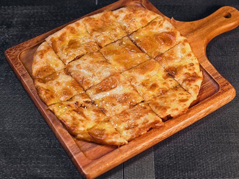 Mozzarella Cheese Pie