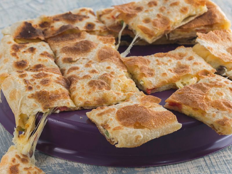 Vegetables Oriental Pizza
