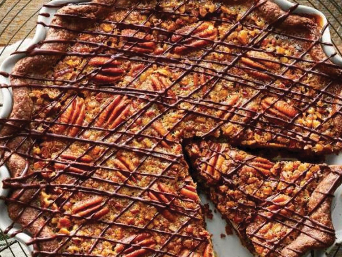Nutella Chocolate and Nuts Pie