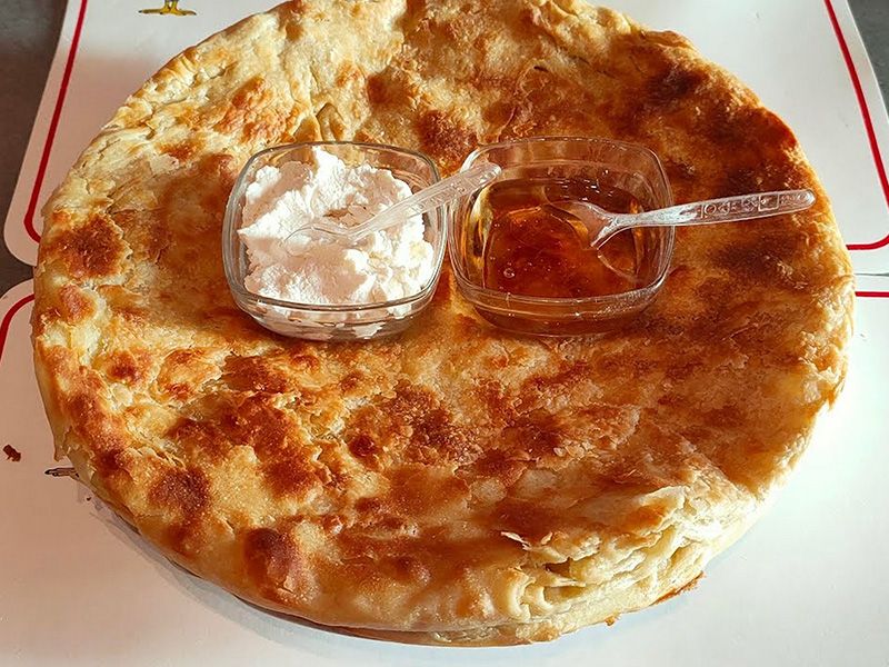 Qeshta And Honey Pie