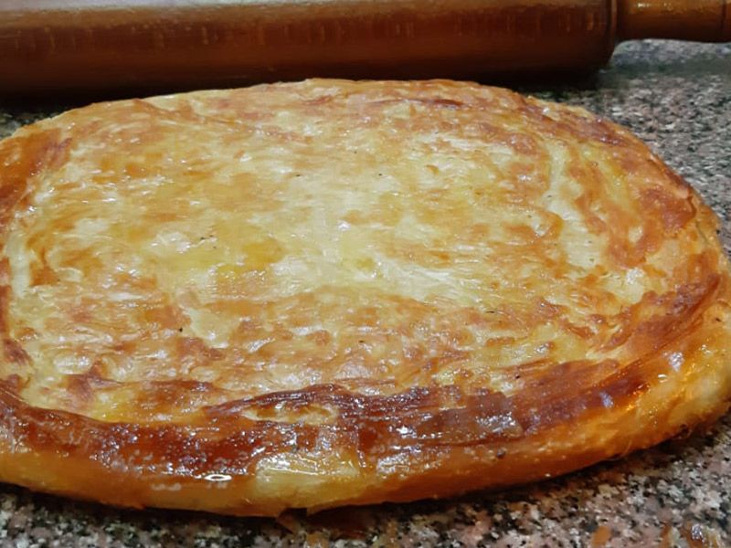Feteer Meshaltet With Baladi Farmer Ghee