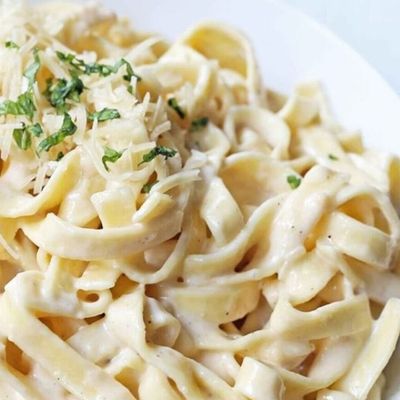 Chicken Alfredo Fettuccine